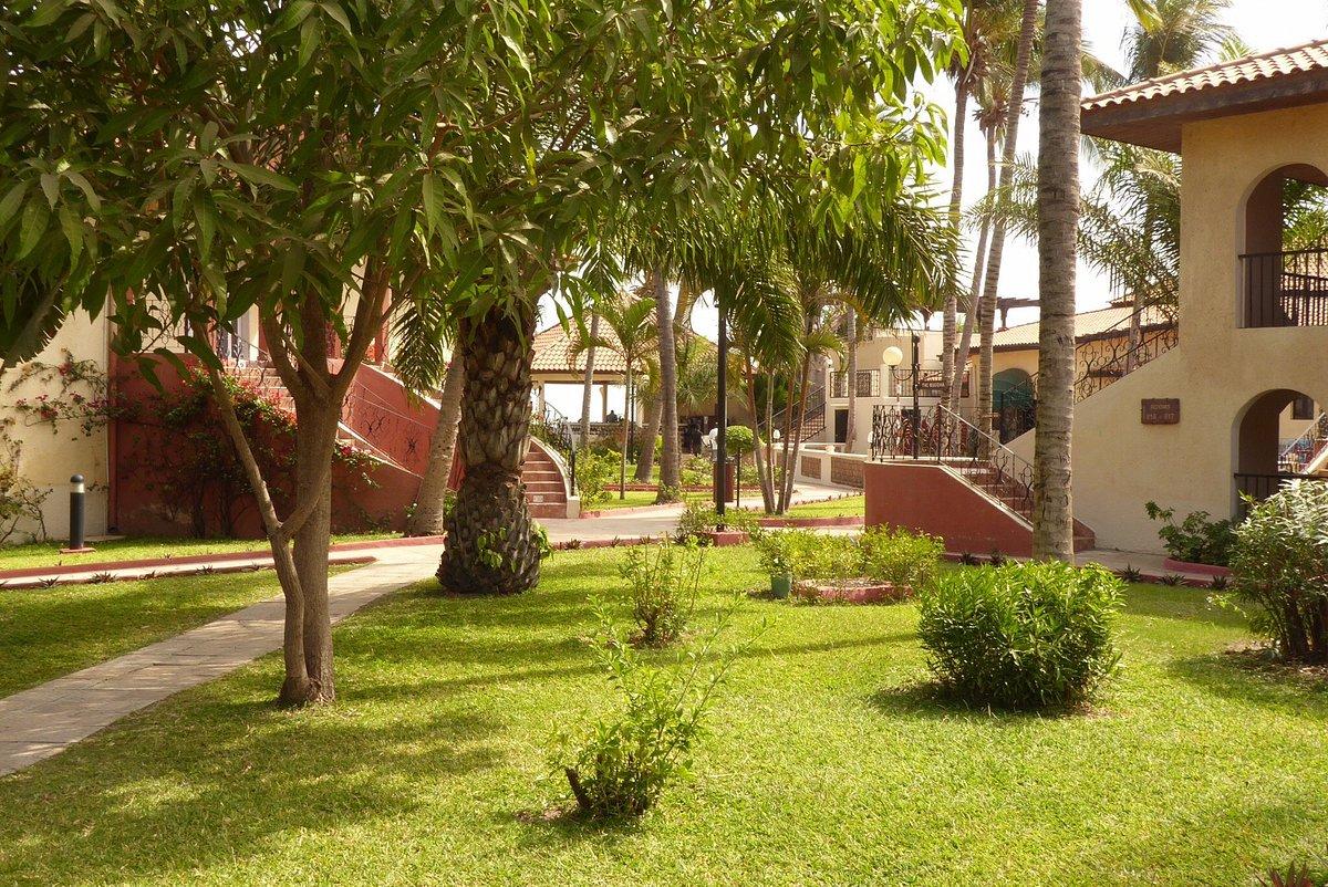 Ocean Bay Hotel & Resort Bakau Ngoại thất bức ảnh
