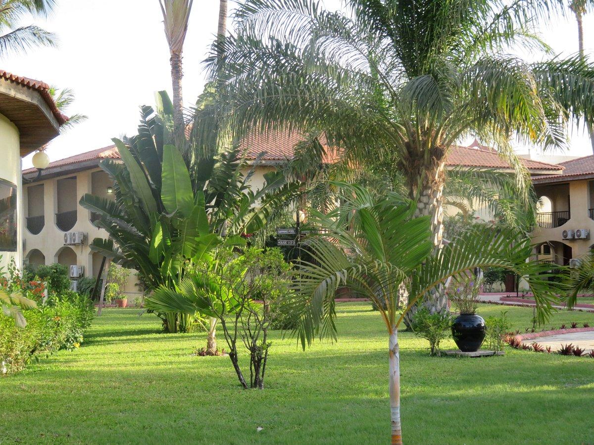 Ocean Bay Hotel & Resort Bakau Ngoại thất bức ảnh