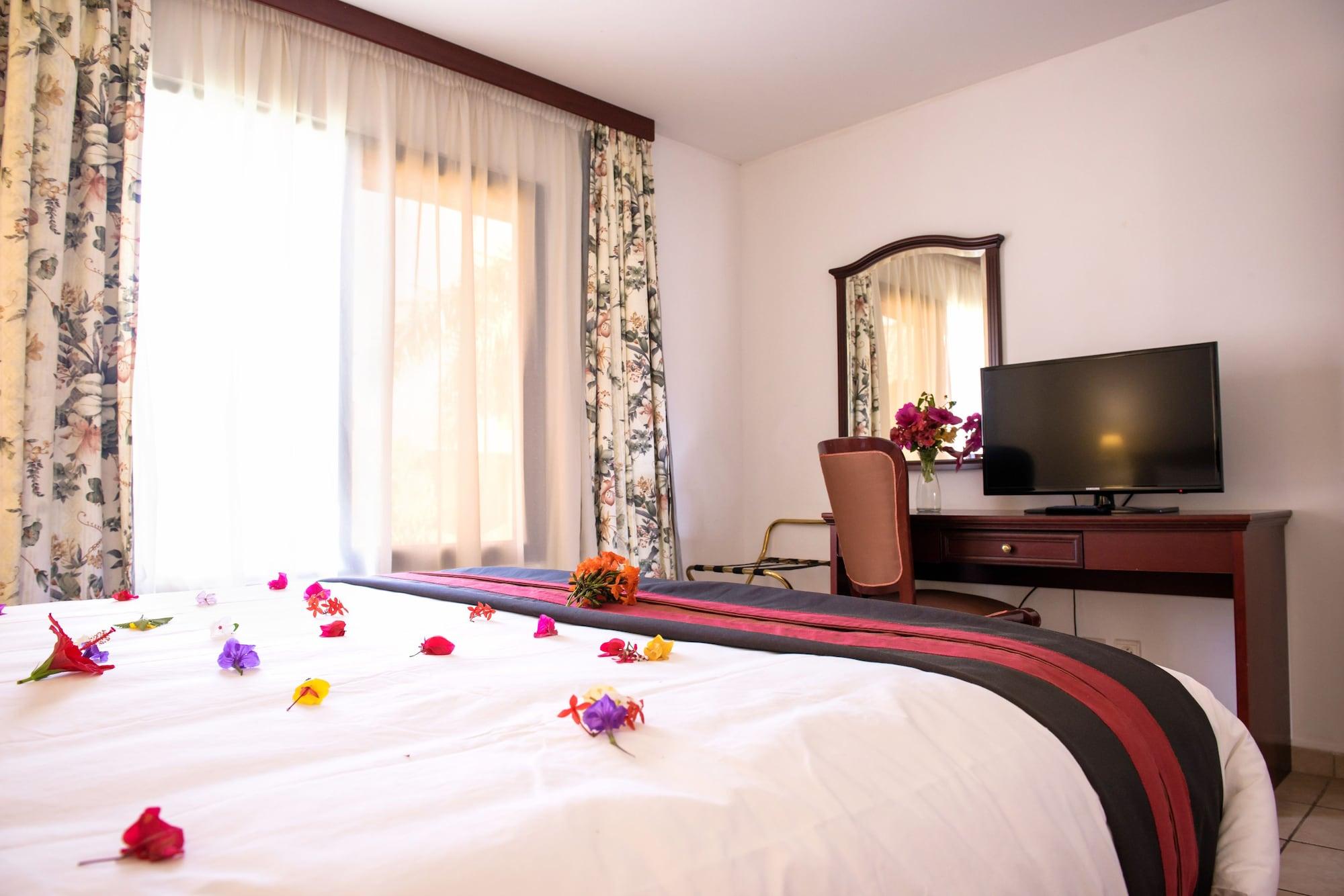 Ocean Bay Hotel & Resort Bakau Ngoại thất bức ảnh