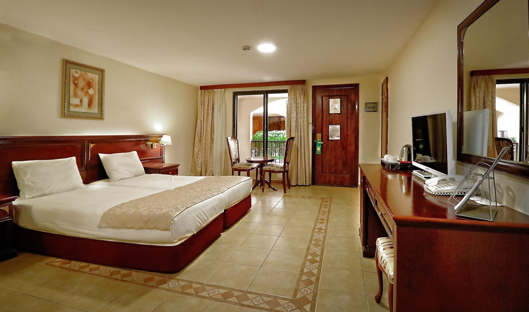 Ocean Bay Hotel & Resort Bakau Ngoại thất bức ảnh
