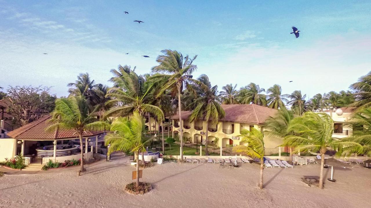 Ocean Bay Hotel & Resort Bakau Ngoại thất bức ảnh