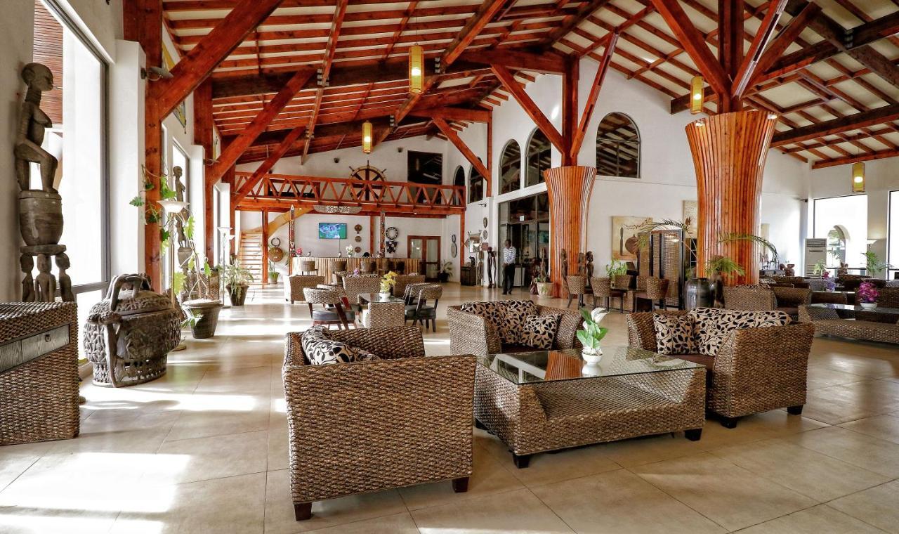 Ocean Bay Hotel & Resort Bakau Ngoại thất bức ảnh